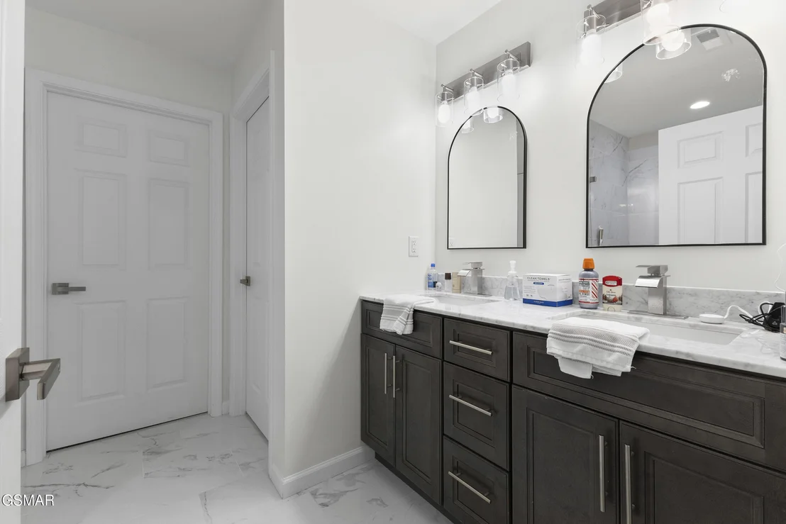 Photo of 1007 Crown Ridge Lane