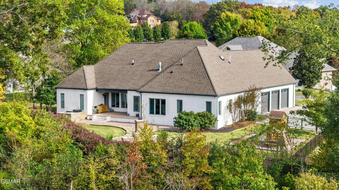 Photo of 339 Riverdale Drive
