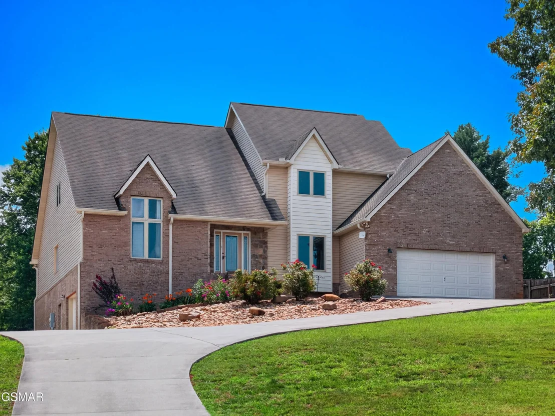 Photo of 219 Sullivan Pointe