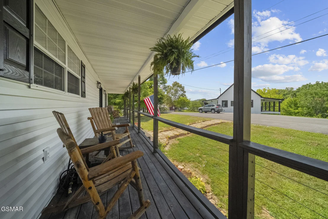 Photo of 1033 Sunset View Road