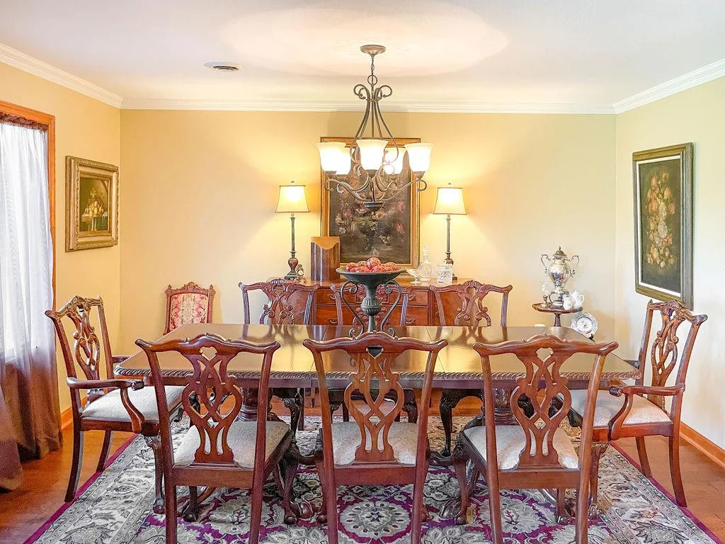 Photo of 1349 Beechview Drive