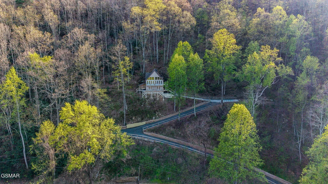 Photo of 2821 Overholt Trail