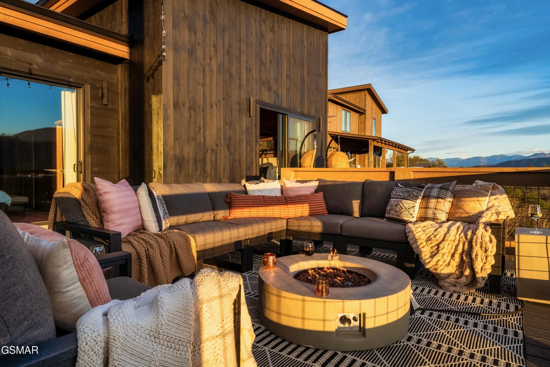 Photo of 2665 Cloud View Drive