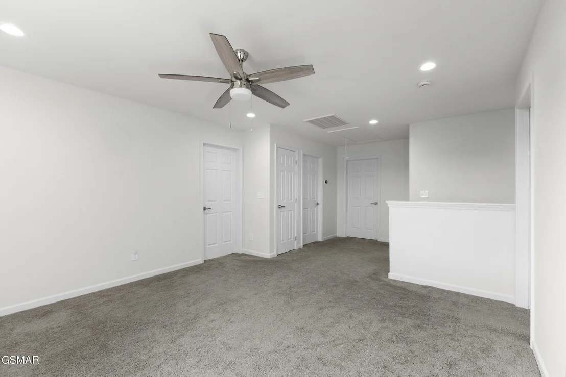Photo of 1007 Crown Ridge Lane