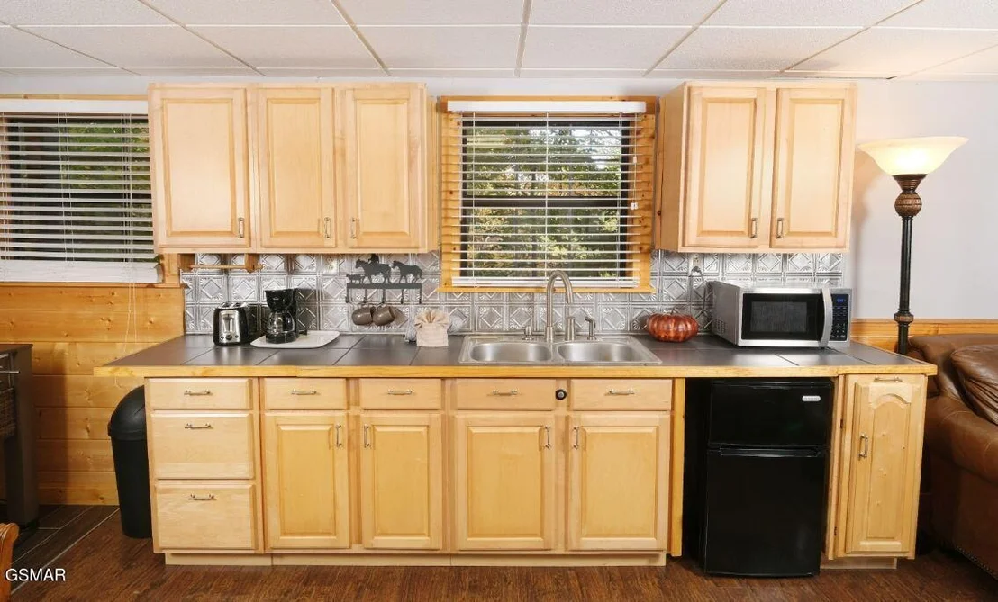 Photo of 617 Iron Mountain Road
