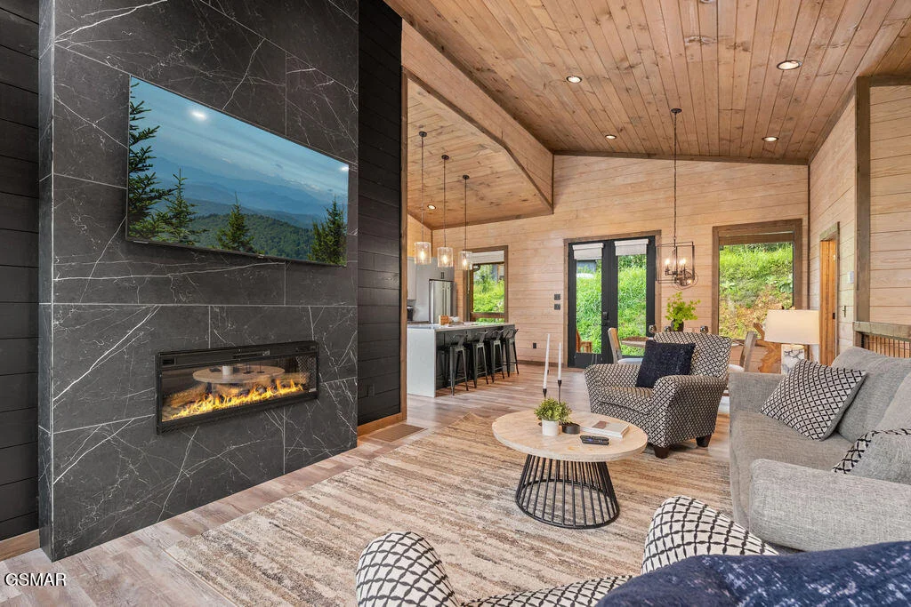 Photo of 1514 Mountain Drive