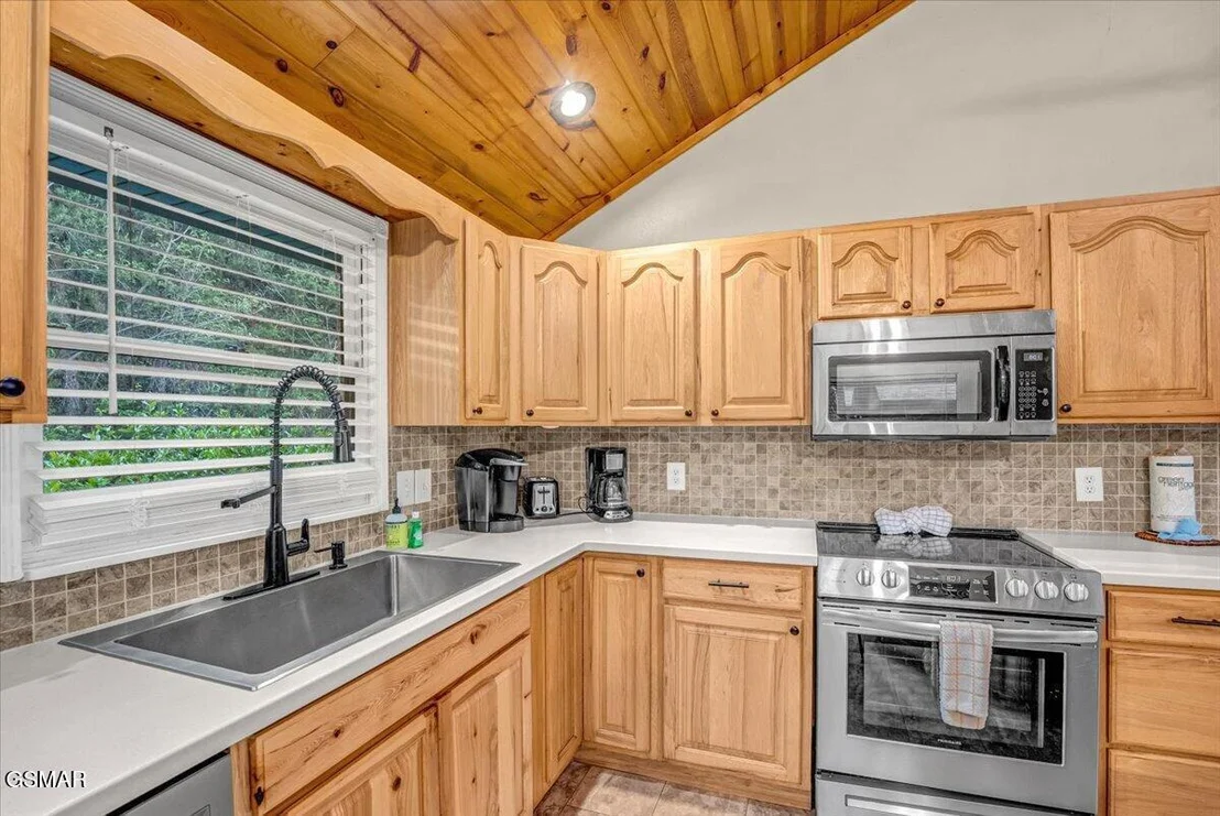 Photo of 1463 Red Cedar Lane