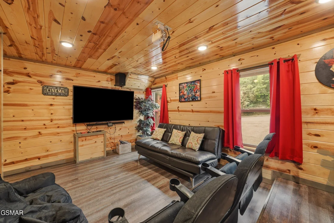 Photo of 452 Alpine Mountain Way