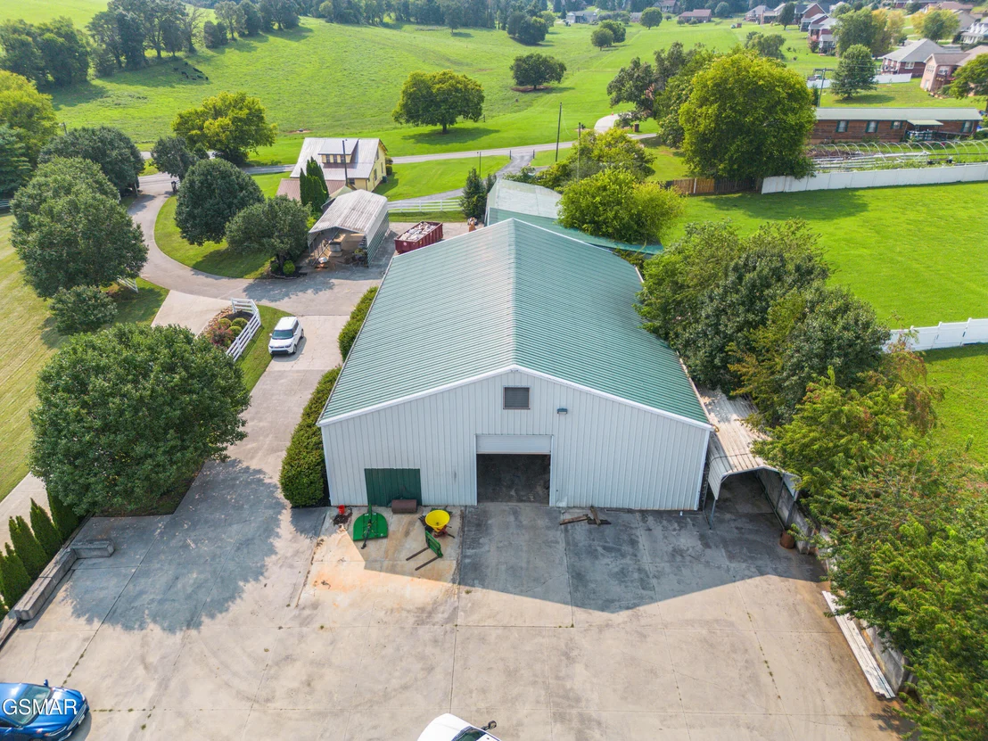 Photo of 2399 McCleary Road