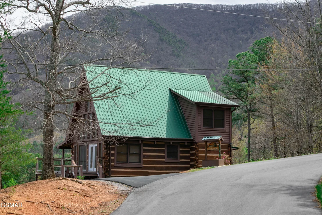 Photo of 3059 Perry Circle & Lot 11 Lane