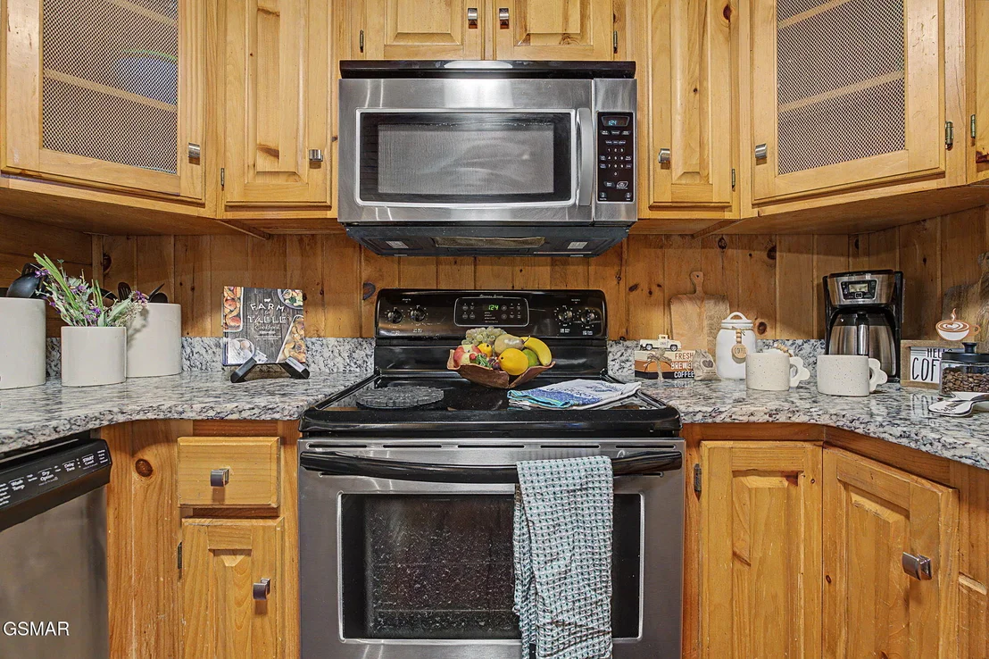 Photo of 852 Bear Run Way