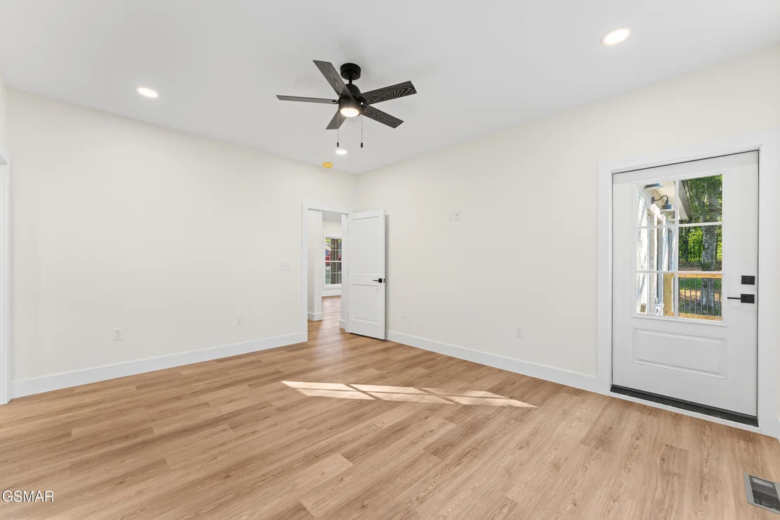 Photo of 1430 Beechtop Lane