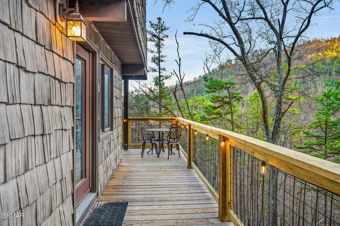 Photo of 2758 Overholt Trail