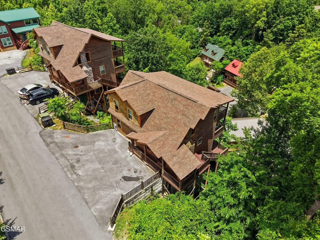 Photo of 452 Alpine Mountain Way