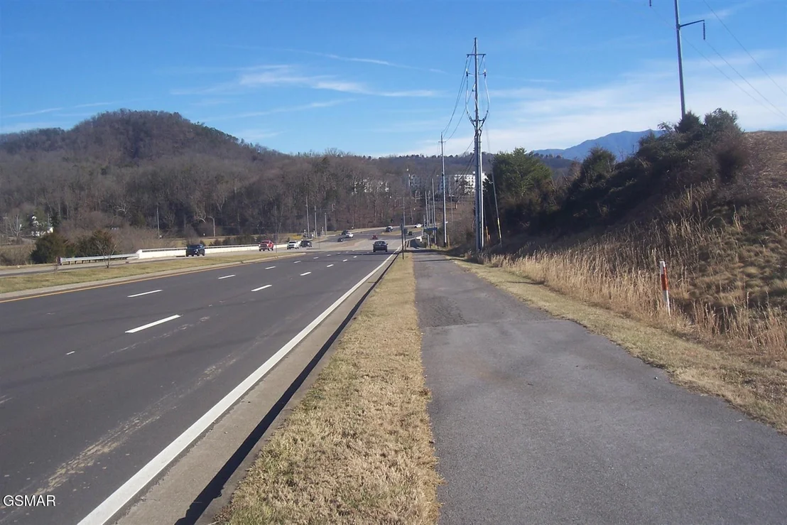 Photo of Tr 4 Veterans Blvd Boulevard