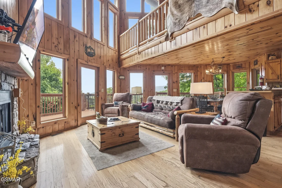 Photo of 2775 Overholt Trail