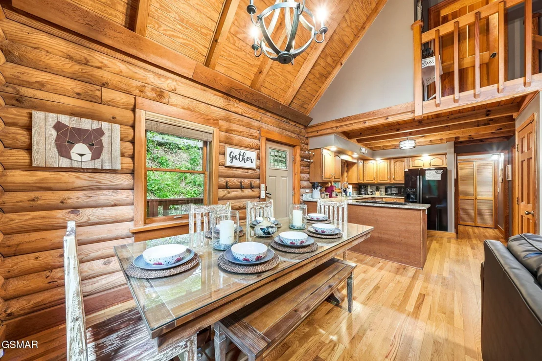 Photo of 1563 Grant Road
