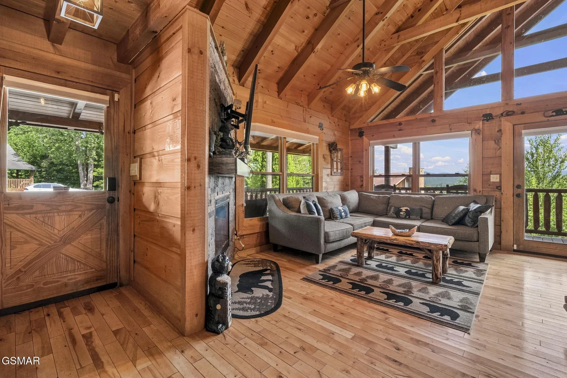 Photo of 1713 Bear View Road