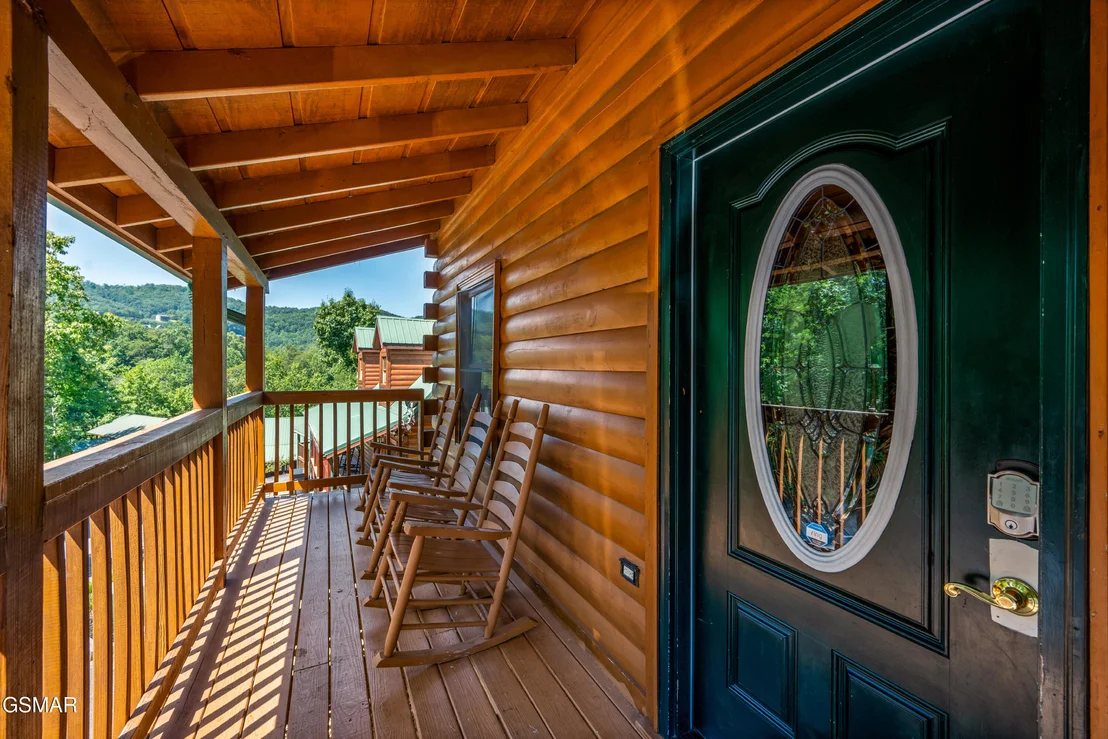 Photo of 737 Chickasaw Gap Way