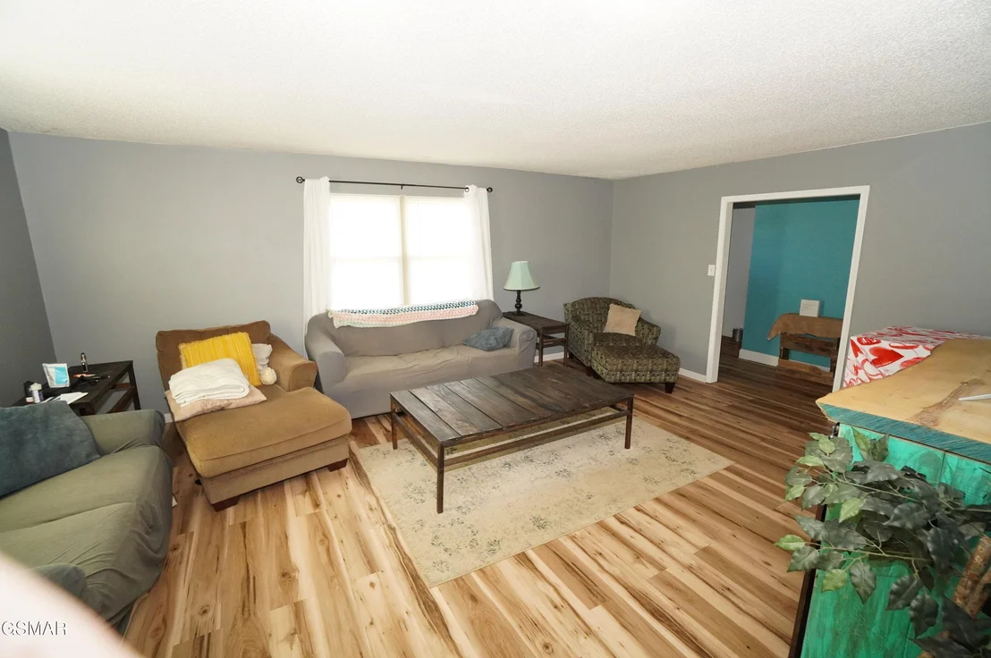 Photo of 720 White Oak Circle