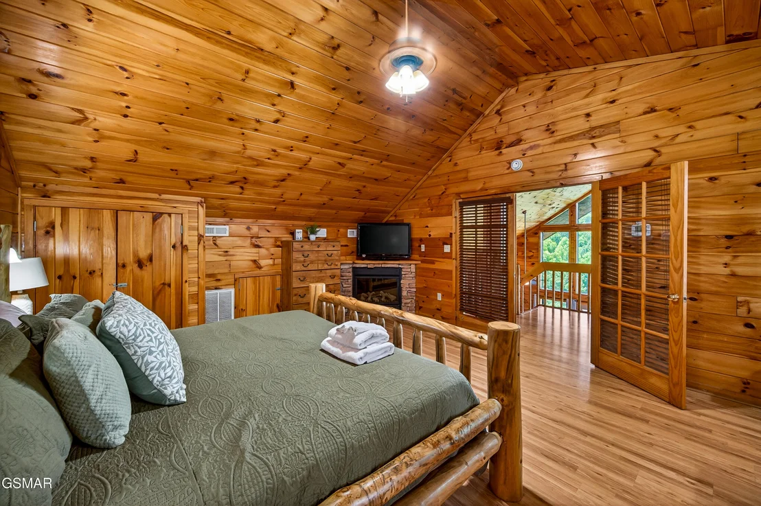 Photo of 2428 Breezy Road