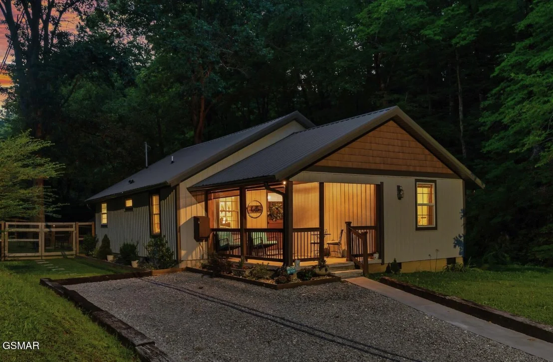 Photo of 732 Hardin Lane