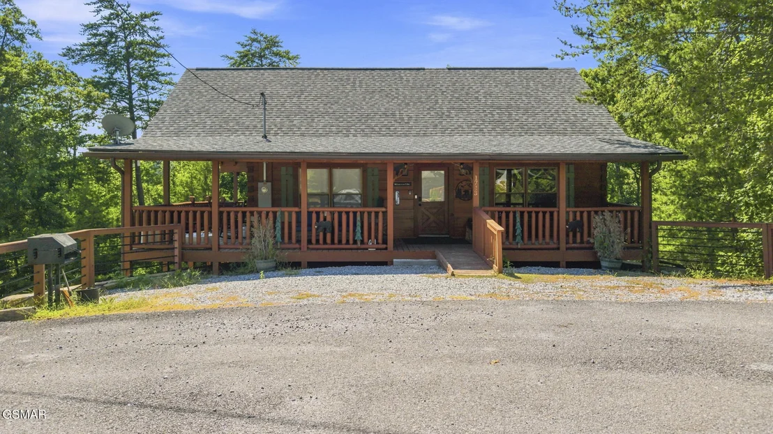 Photo of 1713 Bear View Road