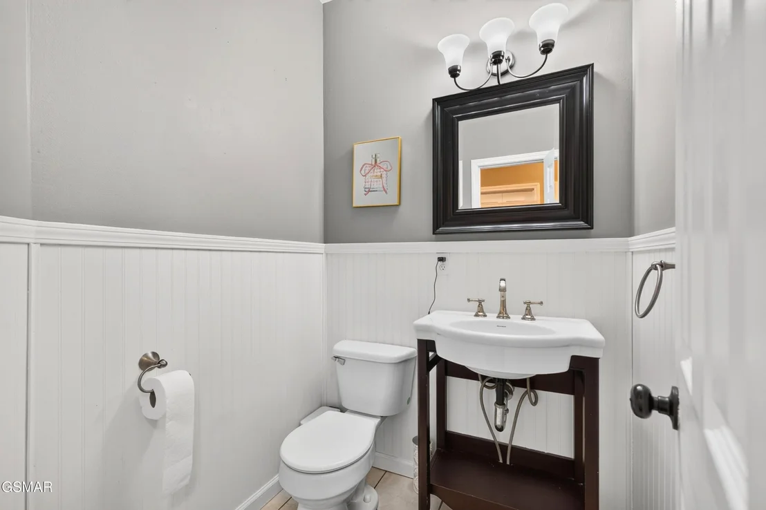 Photo of 917 Crickett Drive