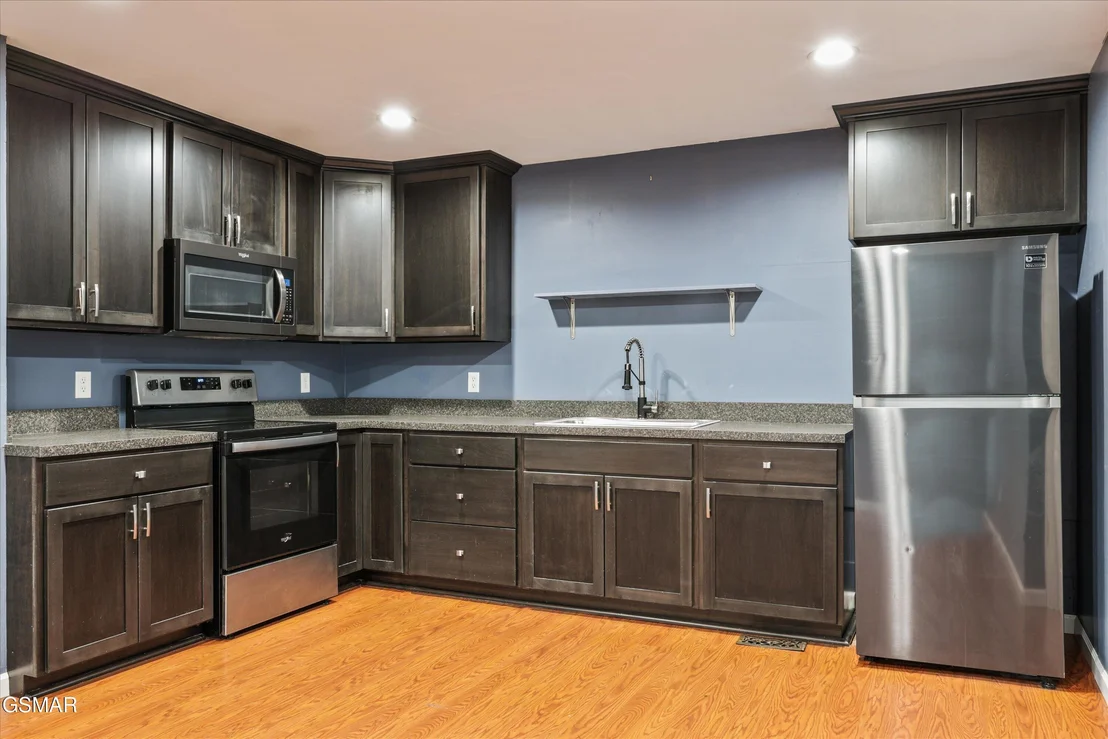 Photo of 1356 Bluegrass Road