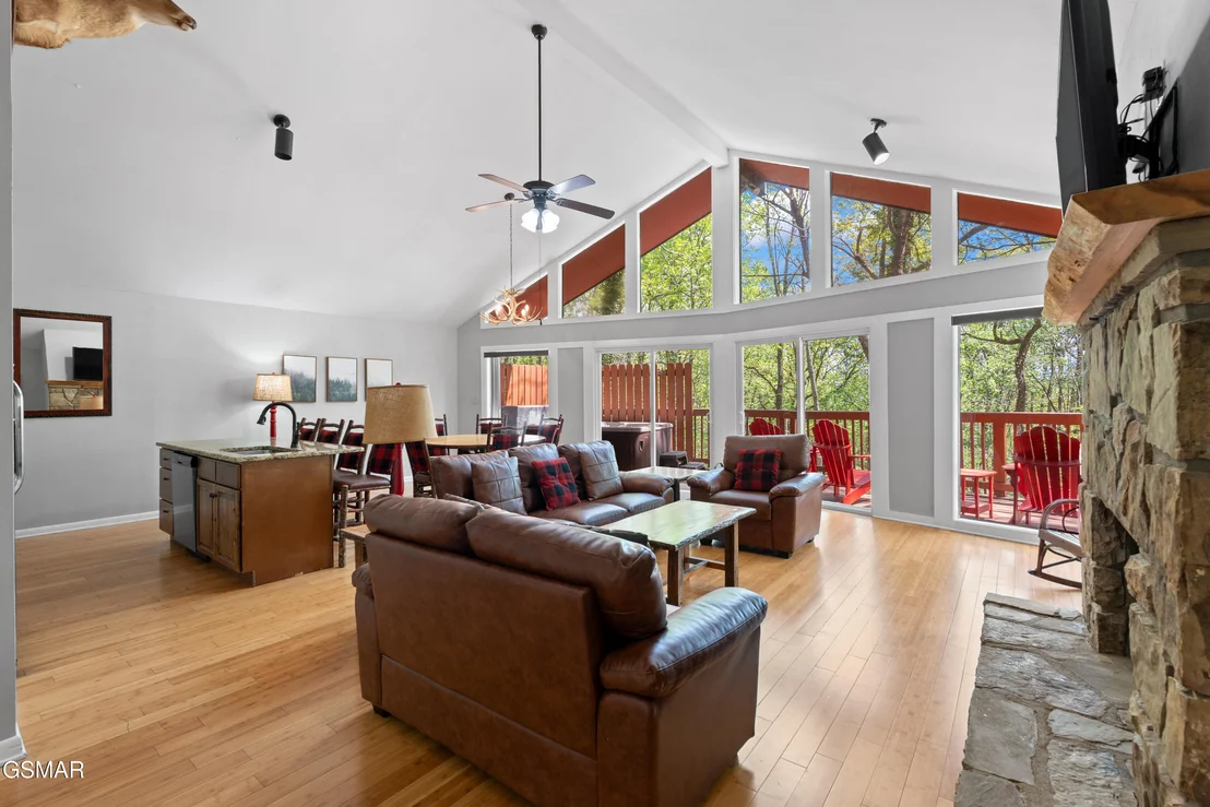 Photo of 913 Echo Place