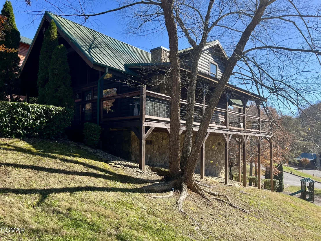 Photo of 1653 Little Cabin Loop