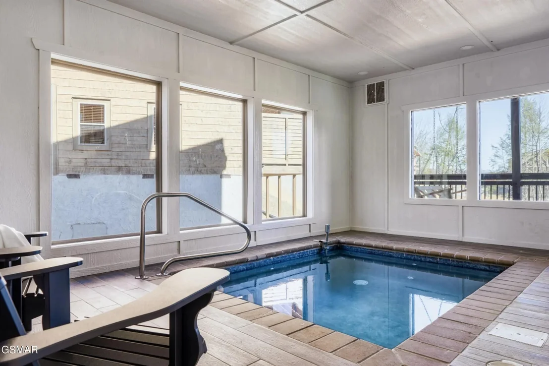 Photo of 2852 Sequoia Road