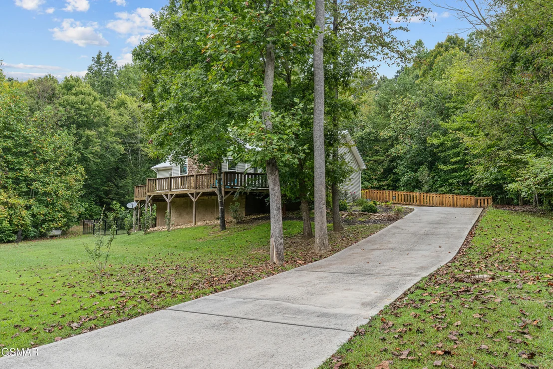 Photo of 3851 Mistletoe Loop