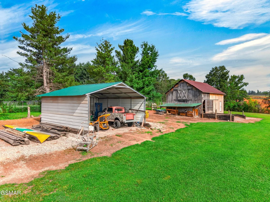Photo of 428 Shrader Road