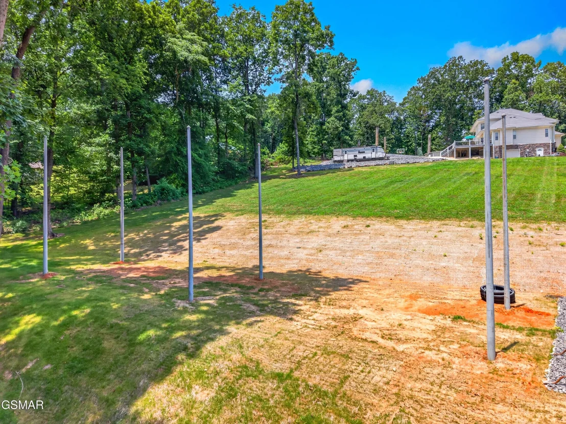 Photo of 917 Crickett Drive