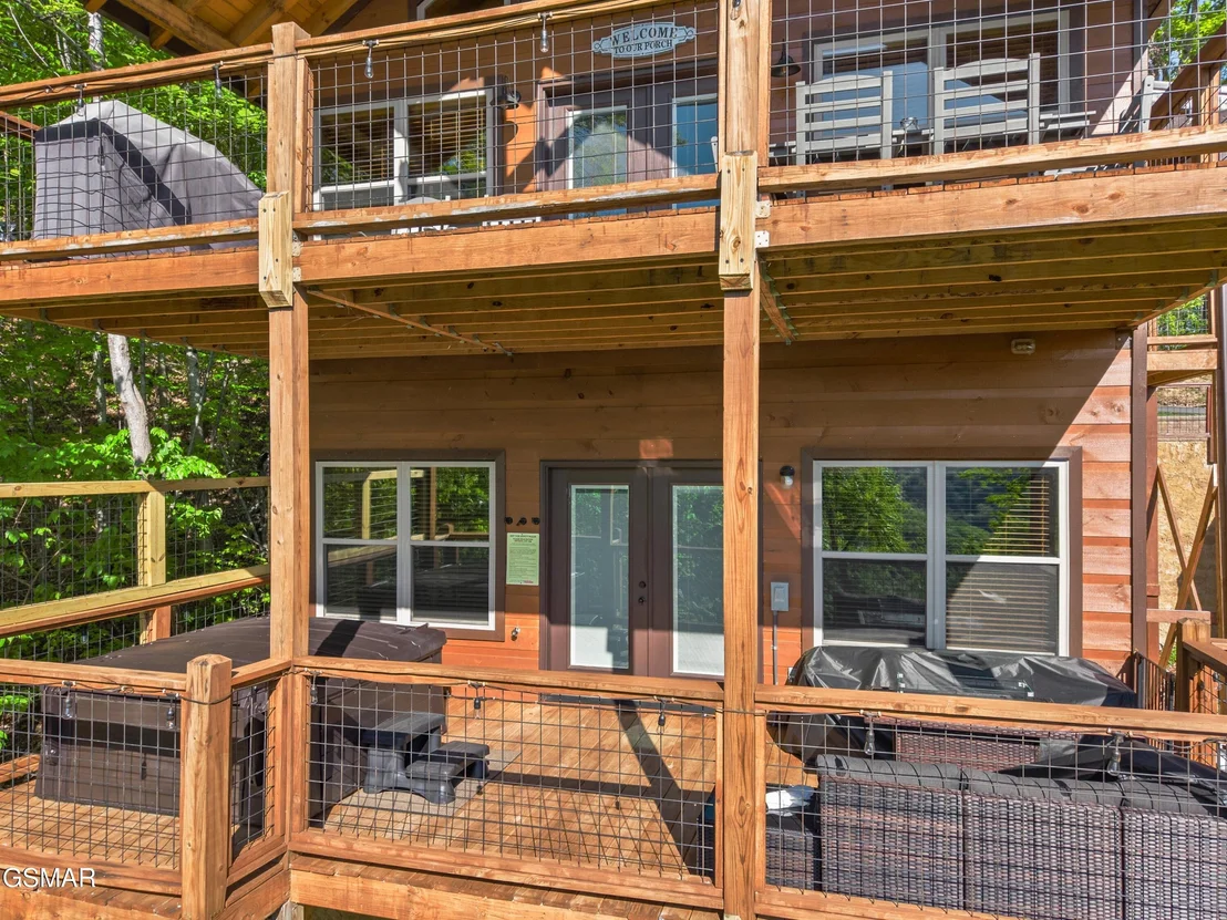 Photo of 2624 Overholt Trail