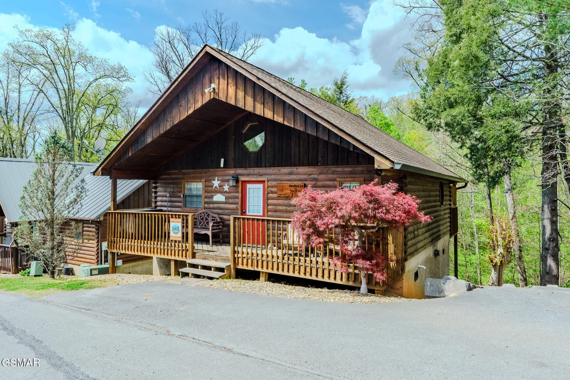 Photo of 1624 Pinewood Way