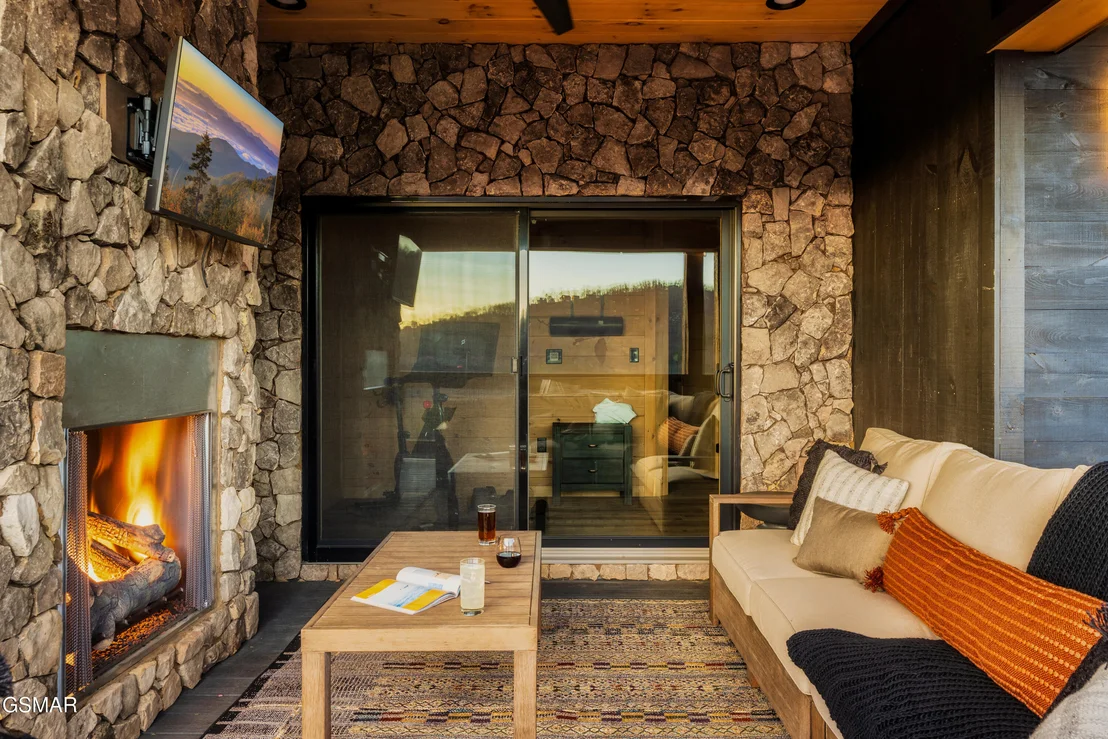 Photo of 2665 Cloud View Drive