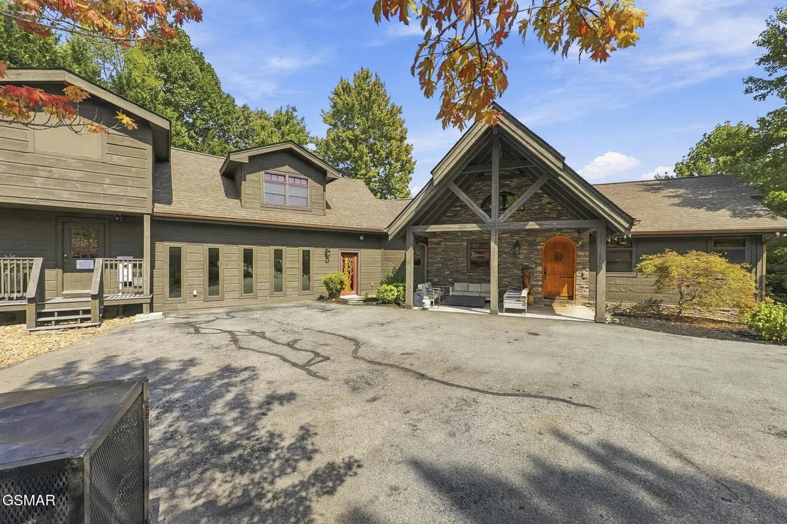 Photo of 2837 Cedar Falls Way