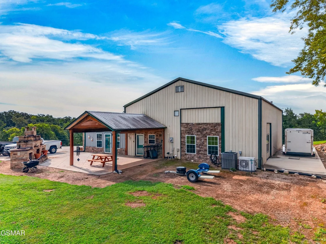 Photo of 428 Shrader Road