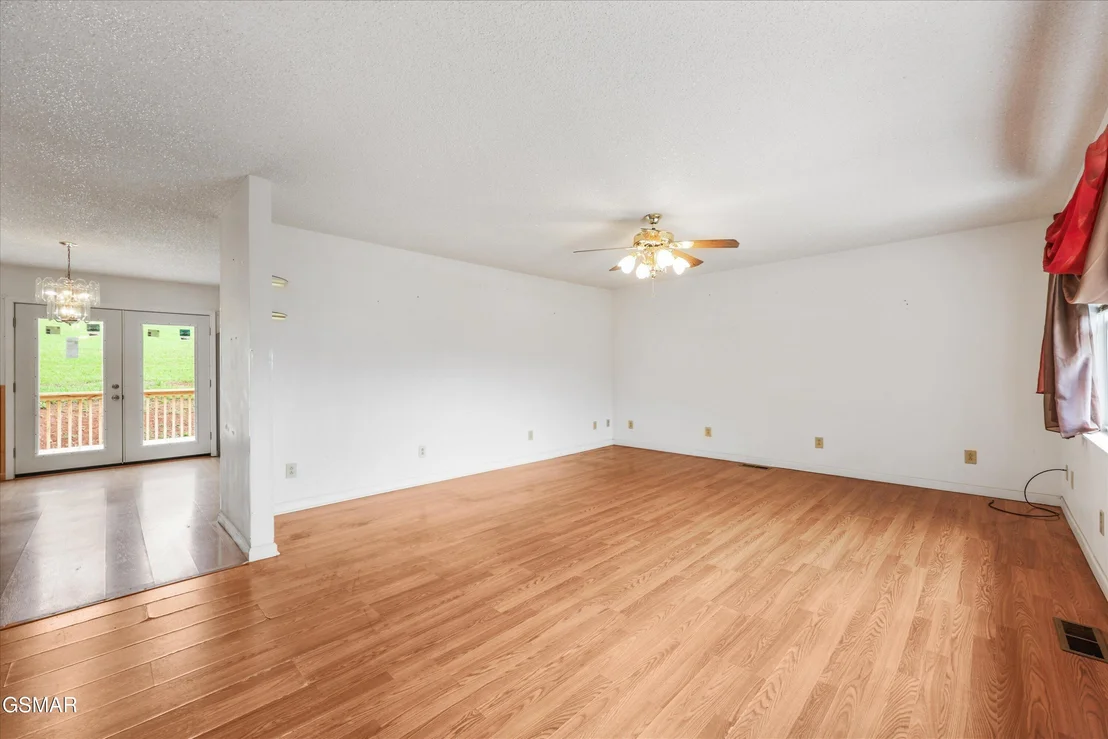 Photo of 632 Mountain View Drive