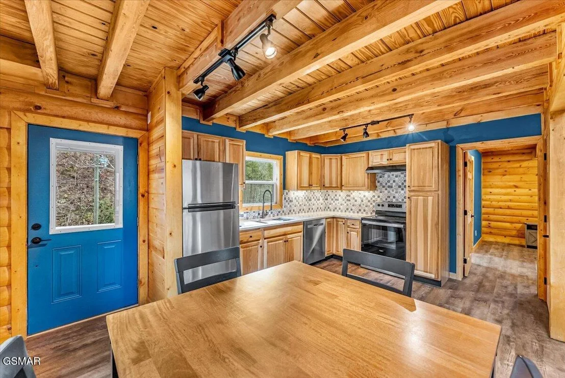 Photo of 2321 Willow Lane