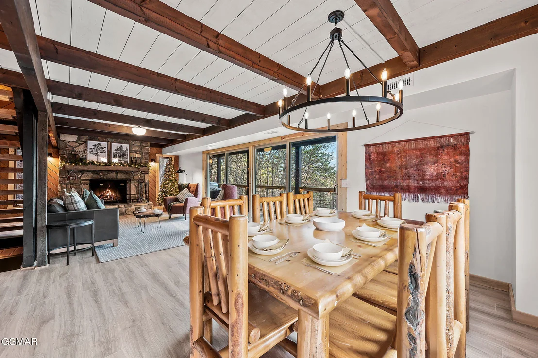 Photo of 2758 Overholt Trail