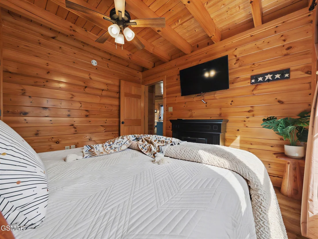 Photo of 1723 Summit View Way