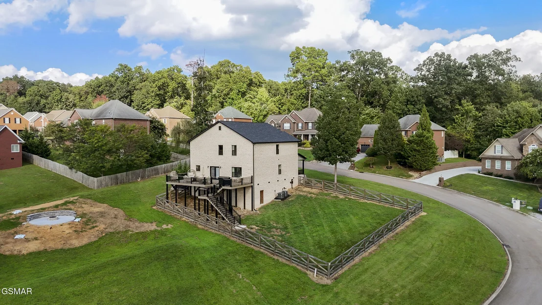 Photo of 1007 Crown Ridge Lane