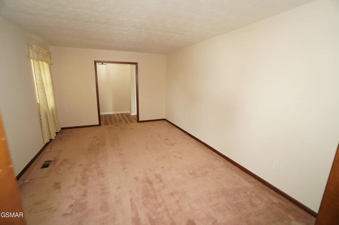 Photo of 633 Shaver Drive