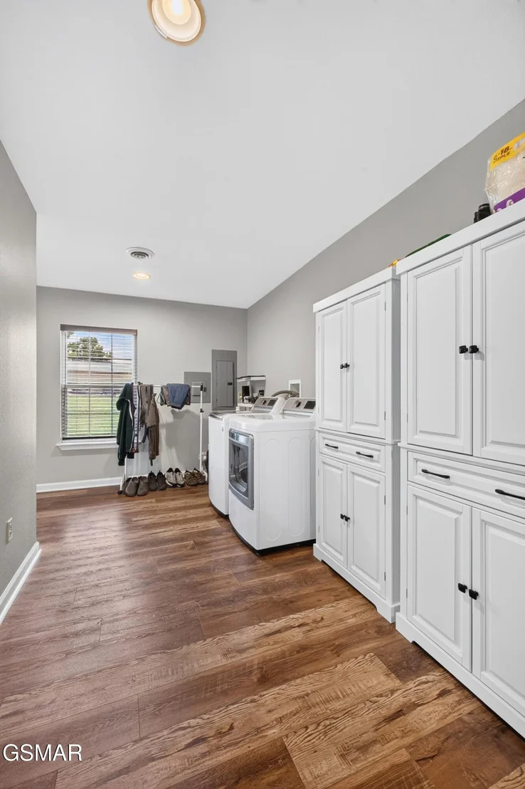 Photo of 428 Shrader Road