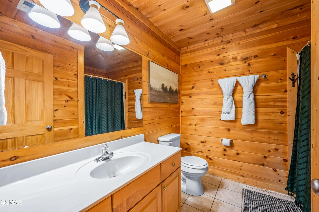 Photo of 737 Chickasaw Gap Way