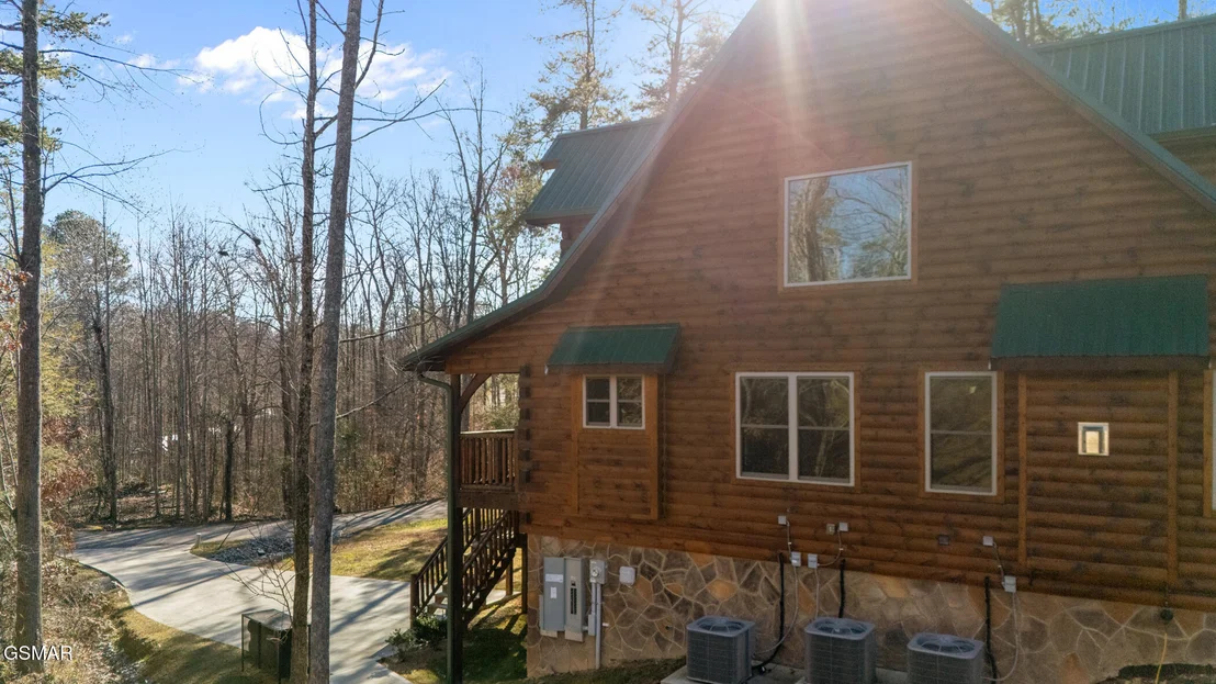 Photo of 2804 Murray Ridge Road