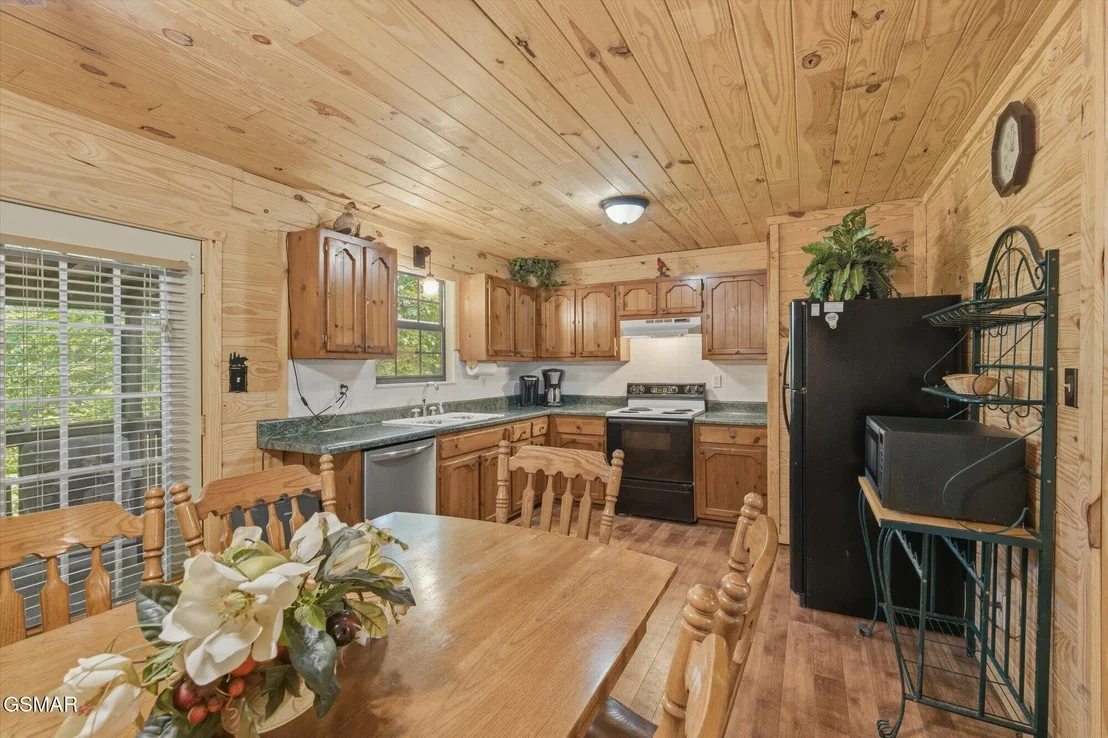 Photo of 759 Ridgefield Drive